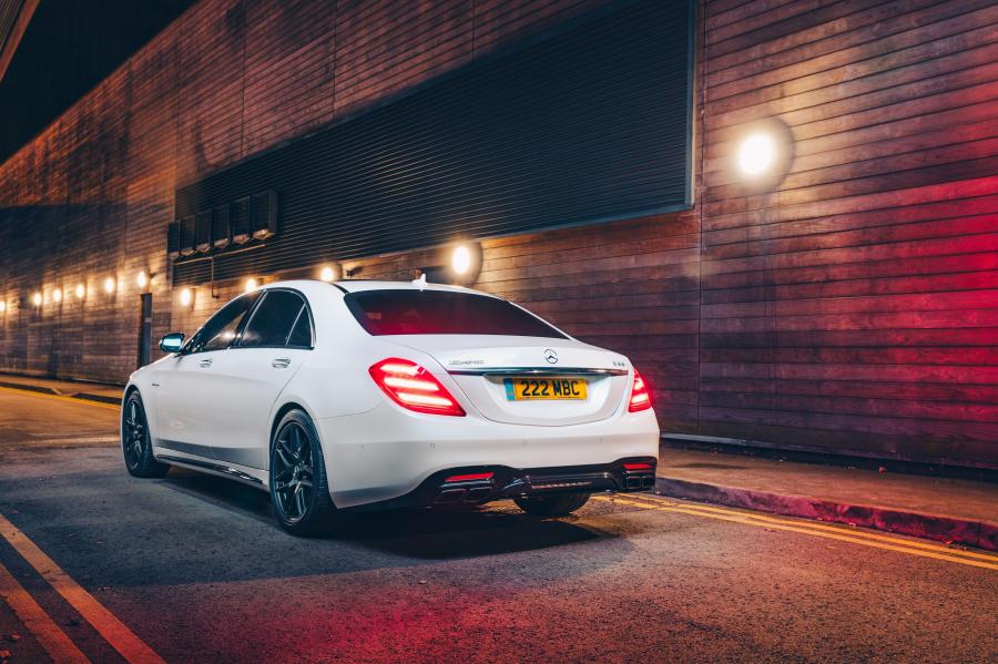  Mercedes-AMG S63 4Matic+ Lang (V222) 2017 года  (UK) (фото 9 из 40)